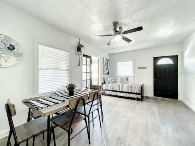 Listing Photo 9