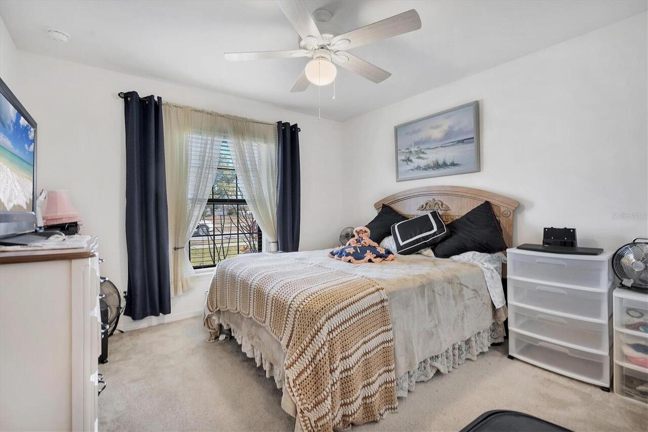 Listing Photo 17