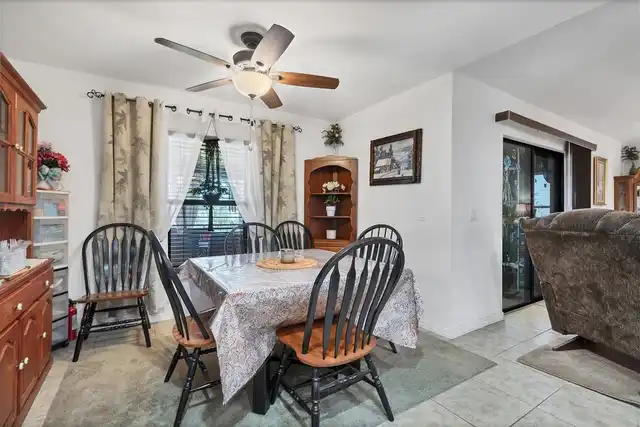 Listing Photo 11