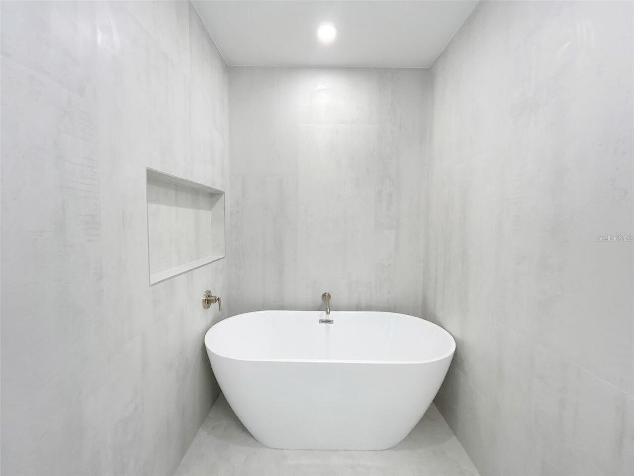 Listing Photo 28