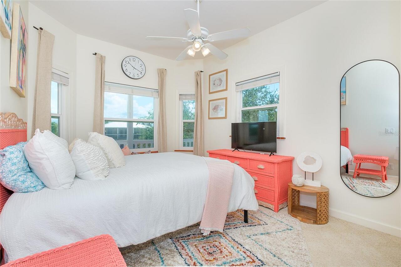 Listing Photo 25