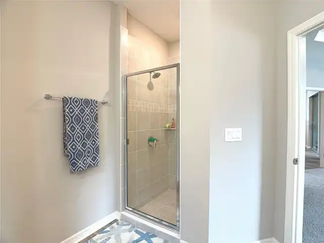 Listing Photo 11