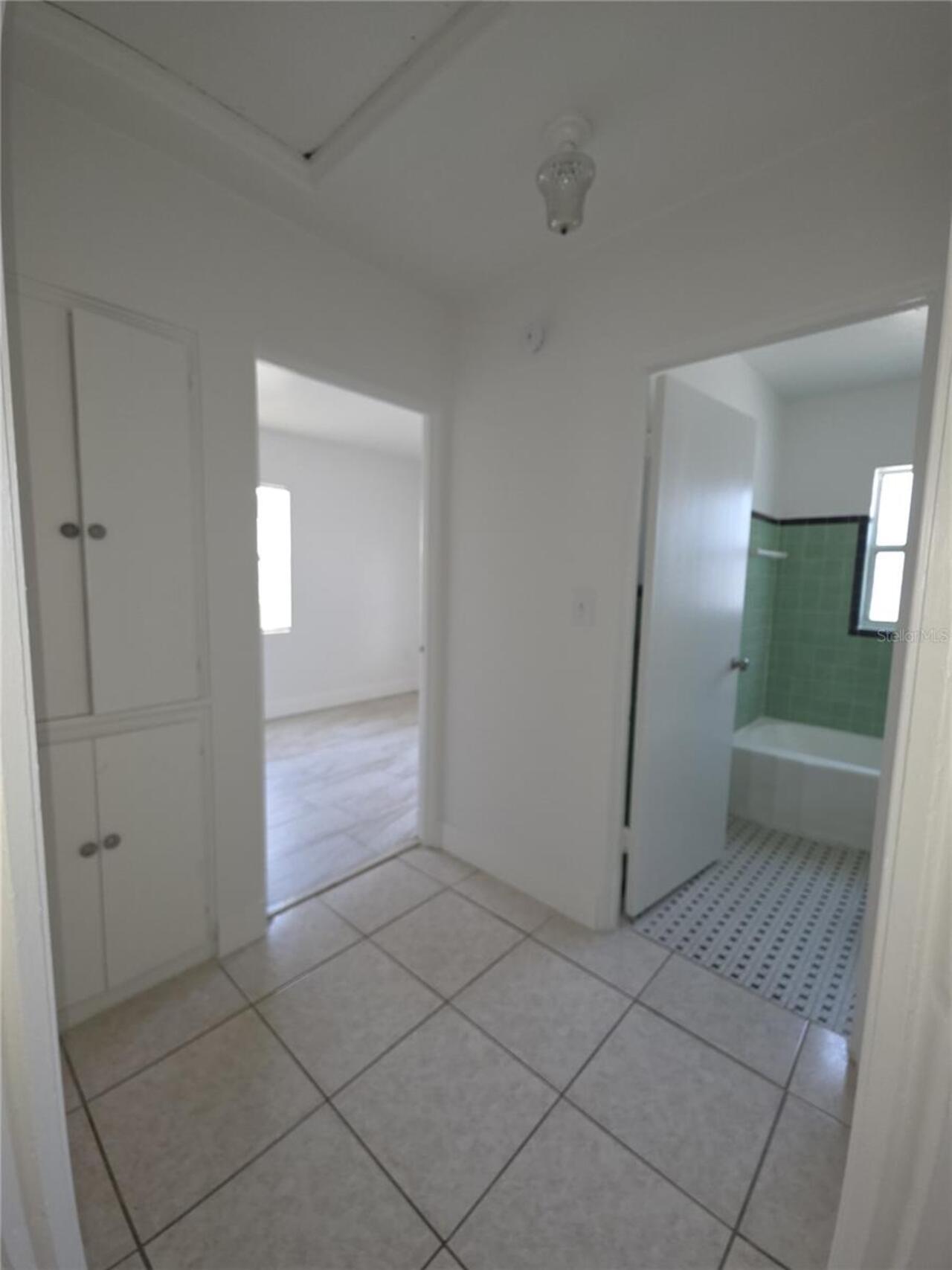 Listing Photo 14
