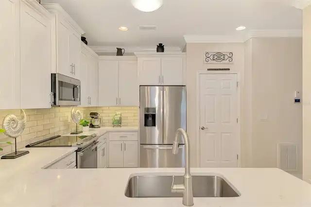 Listing Photo 25