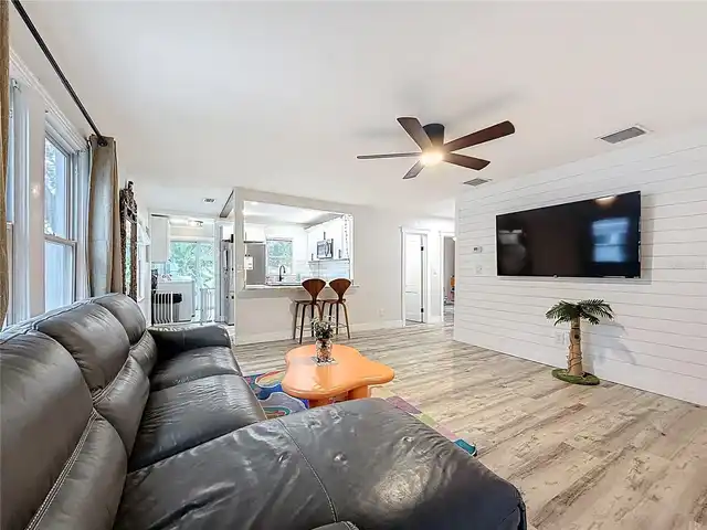 Listing Photo 7