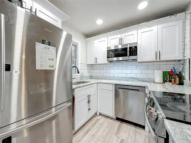 Listing Photo 16