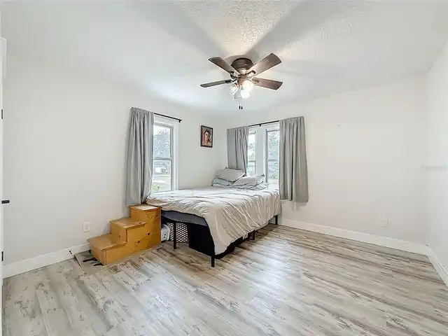 Listing Photo 22