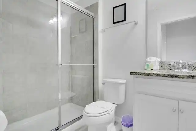 Listing Photo 12