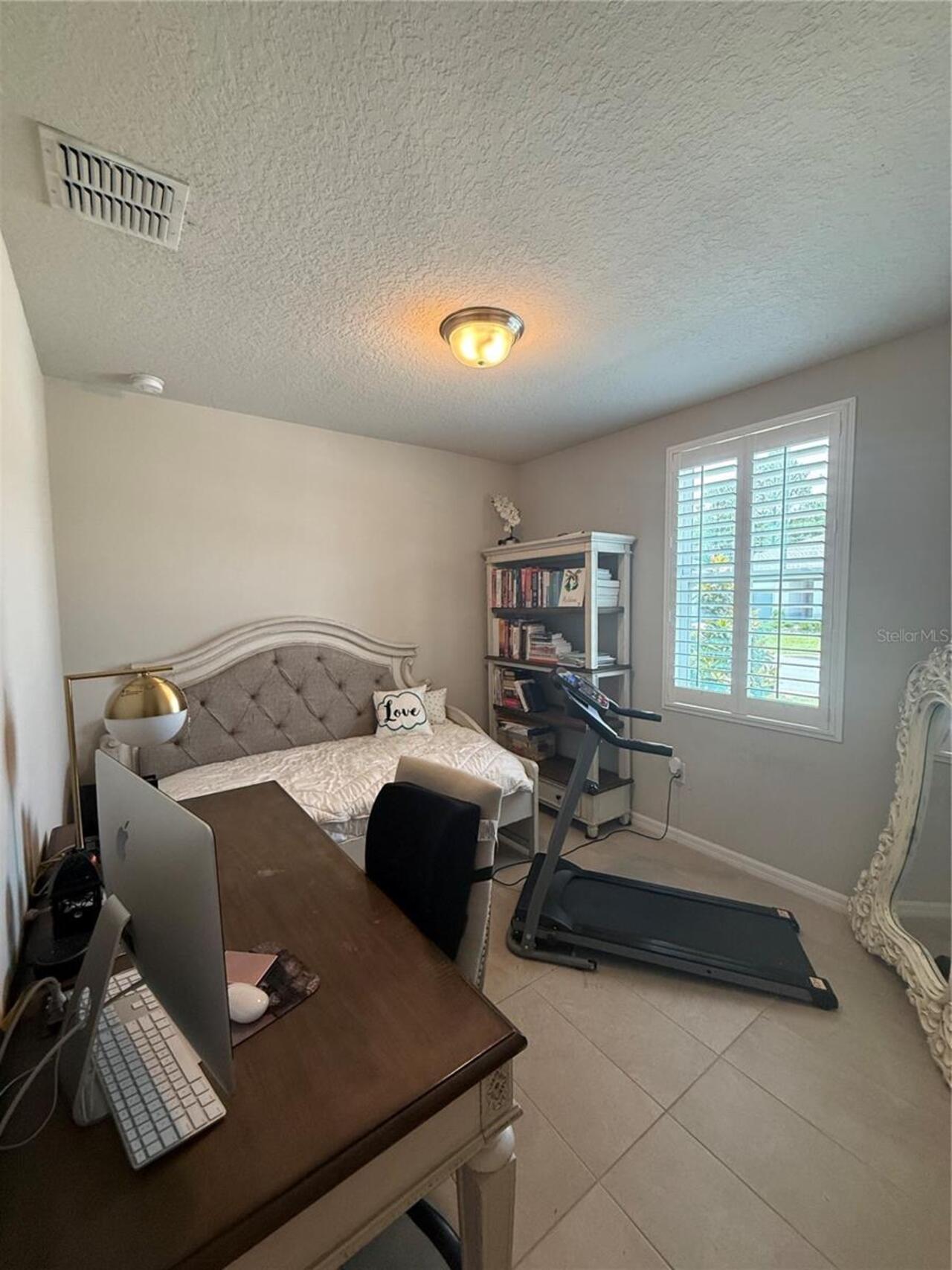 Listing Photo 9