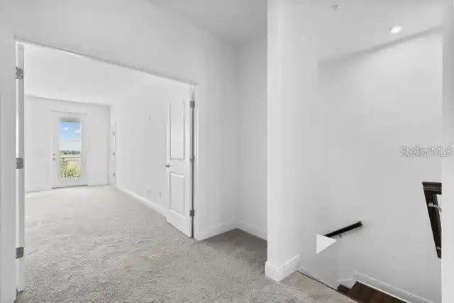 Listing Photo 10