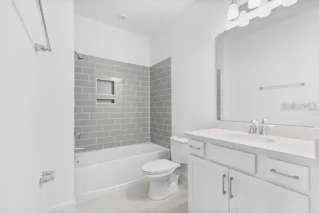 Listing Photo 17