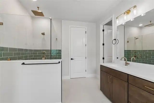 Listing Photo 23
