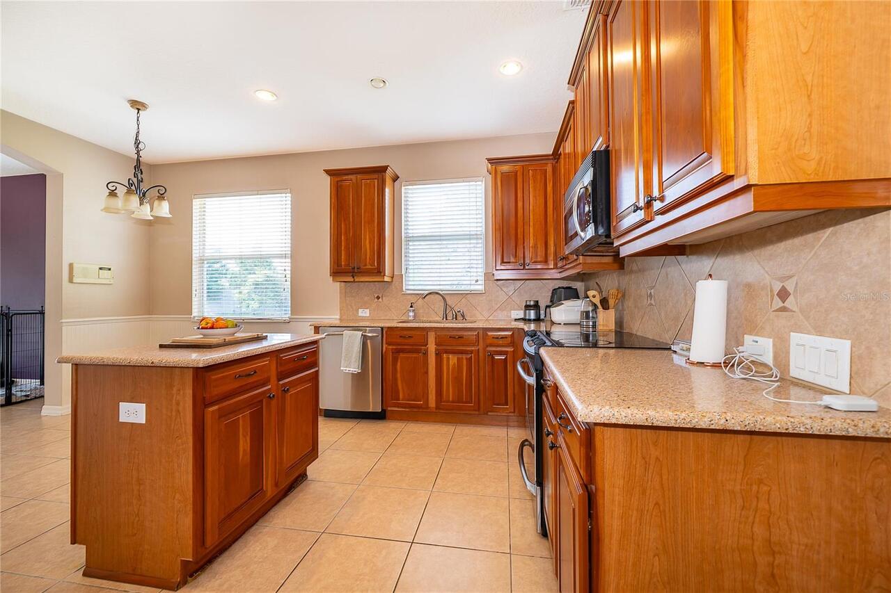 Listing Photo 8