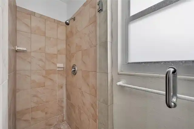 Listing Photo 28