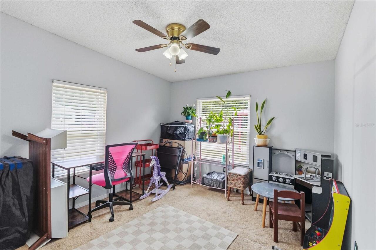 Listing Photo 14