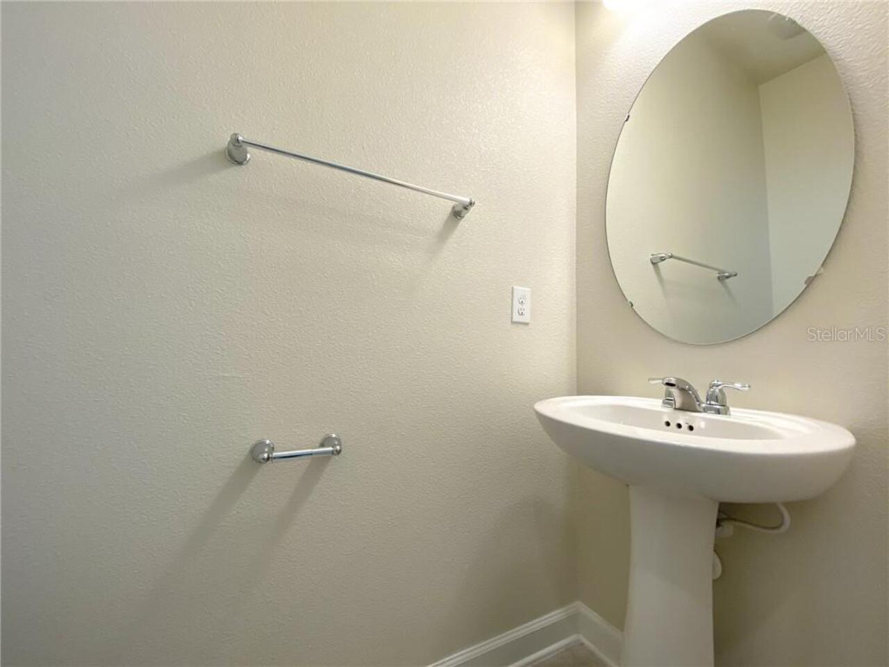 Listing Photo 12