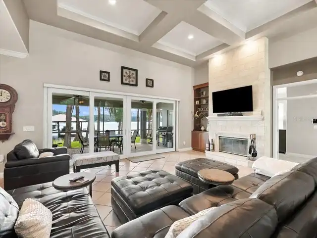 Listing Photo 15