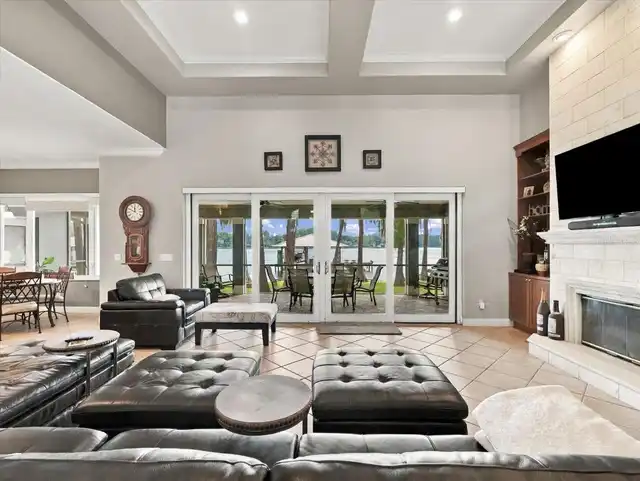 Listing Photo 16