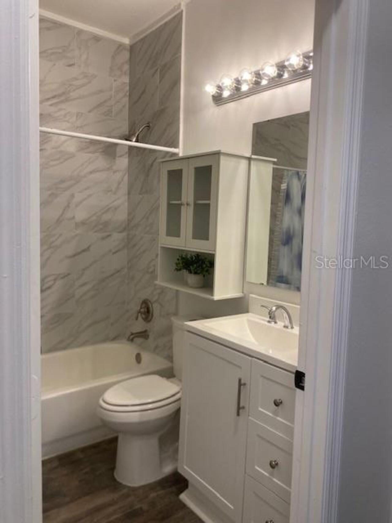 Listing Photo 10