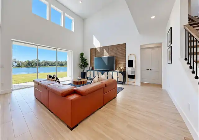 Listing Photo 15
