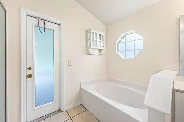 Listing Photo 17