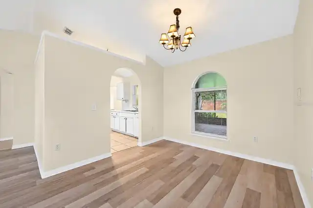 Listing Photo 33
