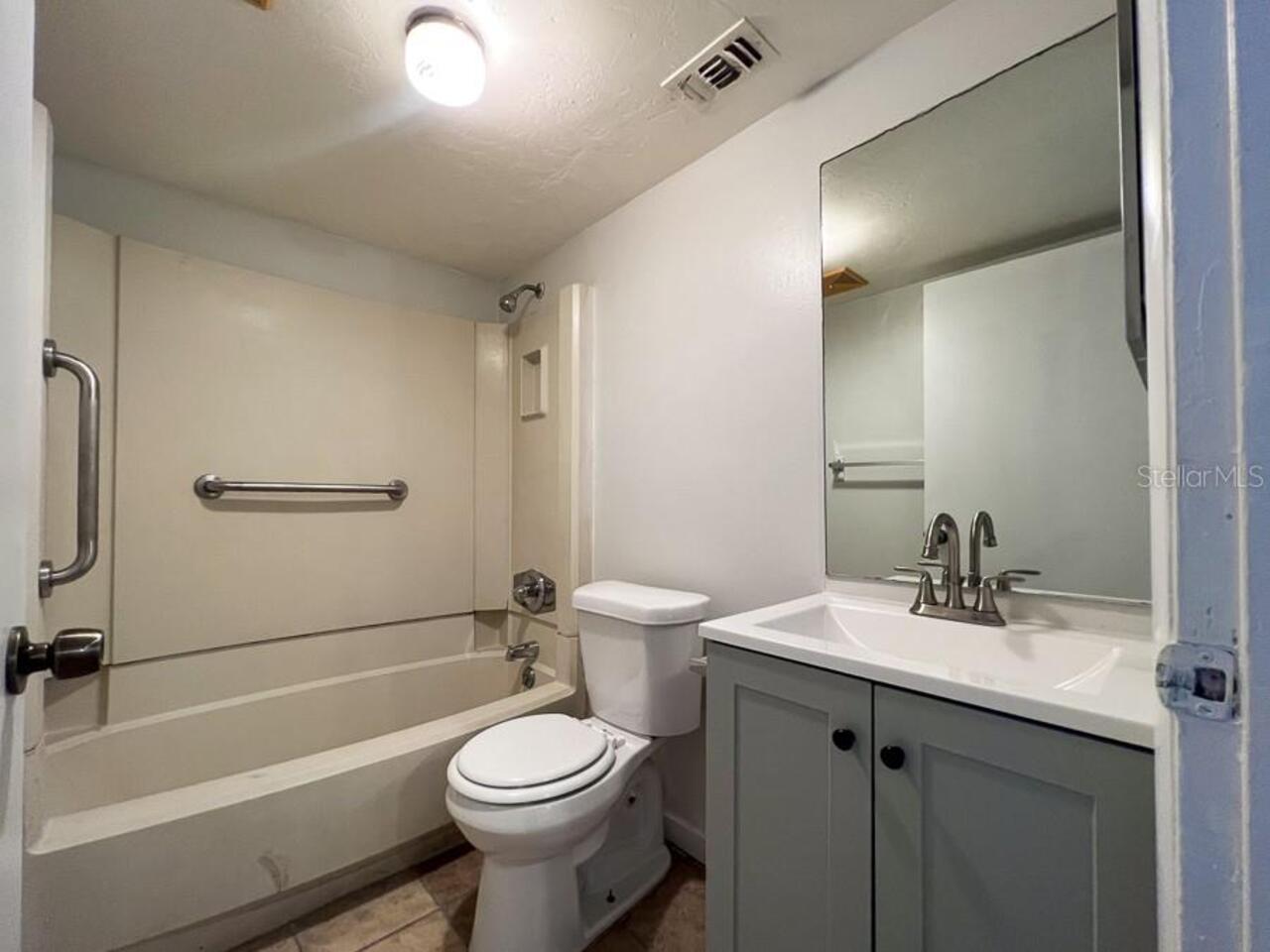 Listing Photo 10