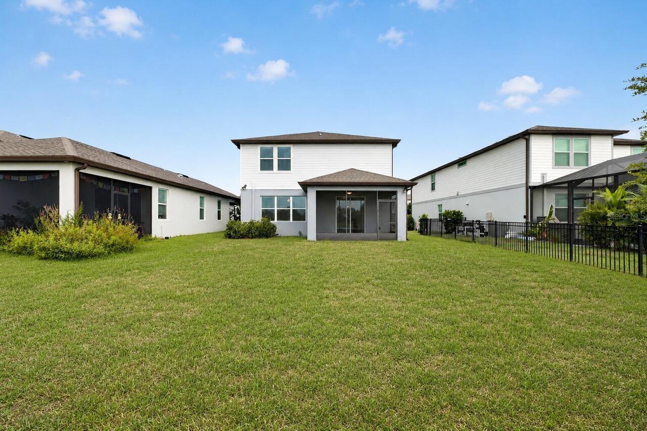 Listing Photo 16