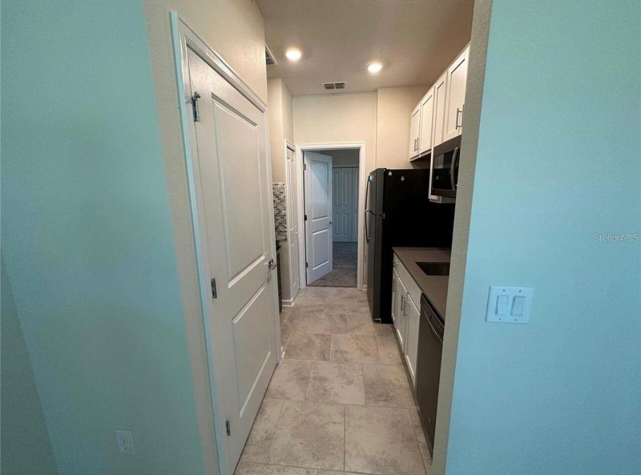 Listing Photo 8