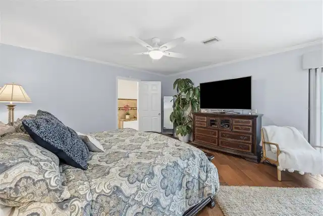 Listing Photo 20