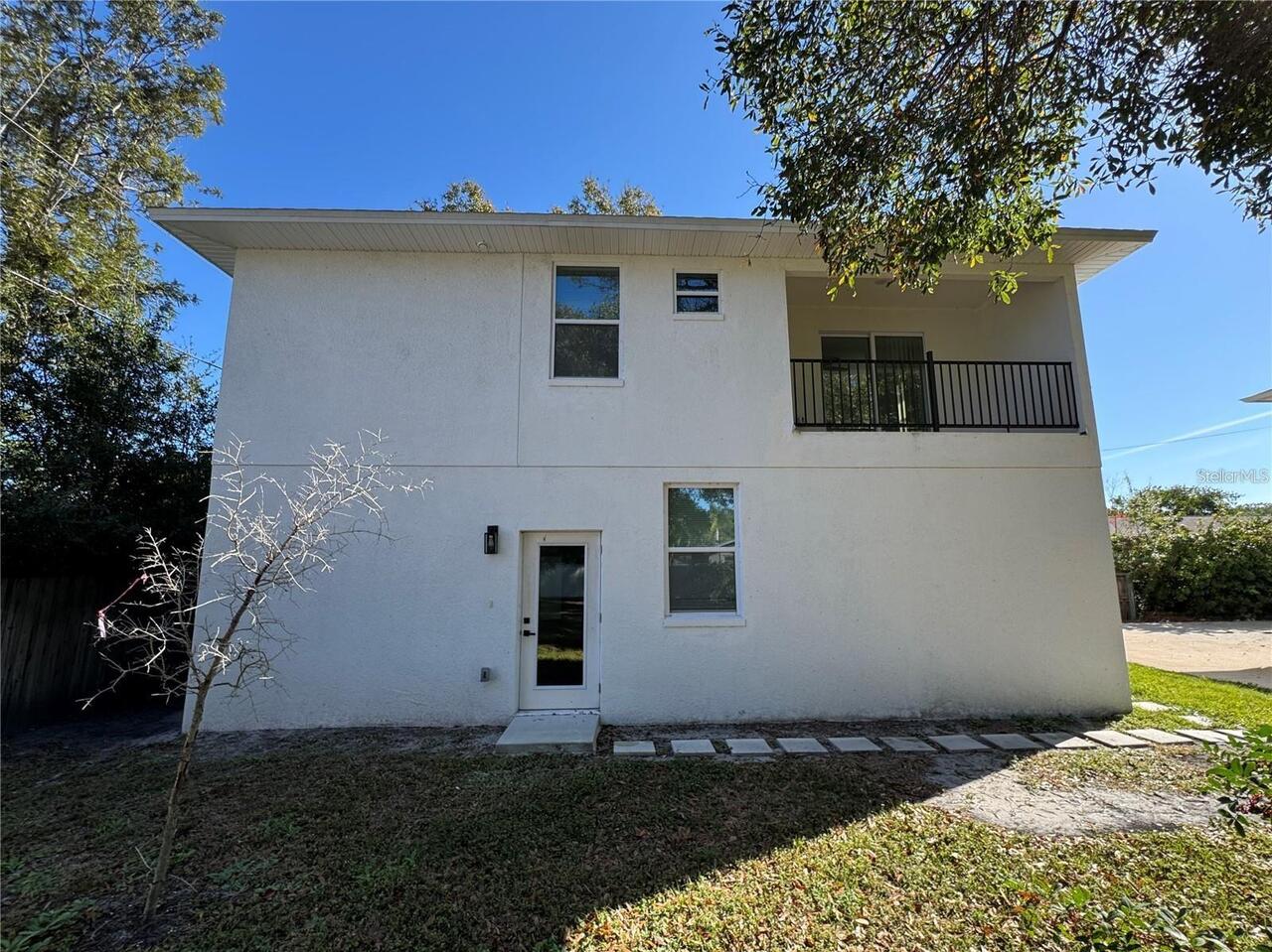 Listing Photo 12