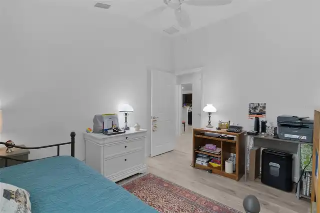 Listing Photo 32