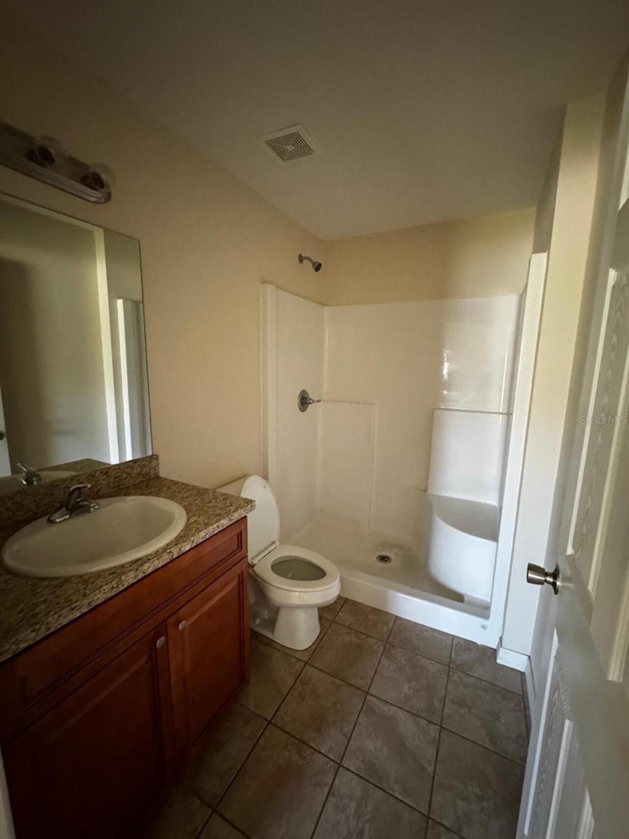 Listing Photo 9