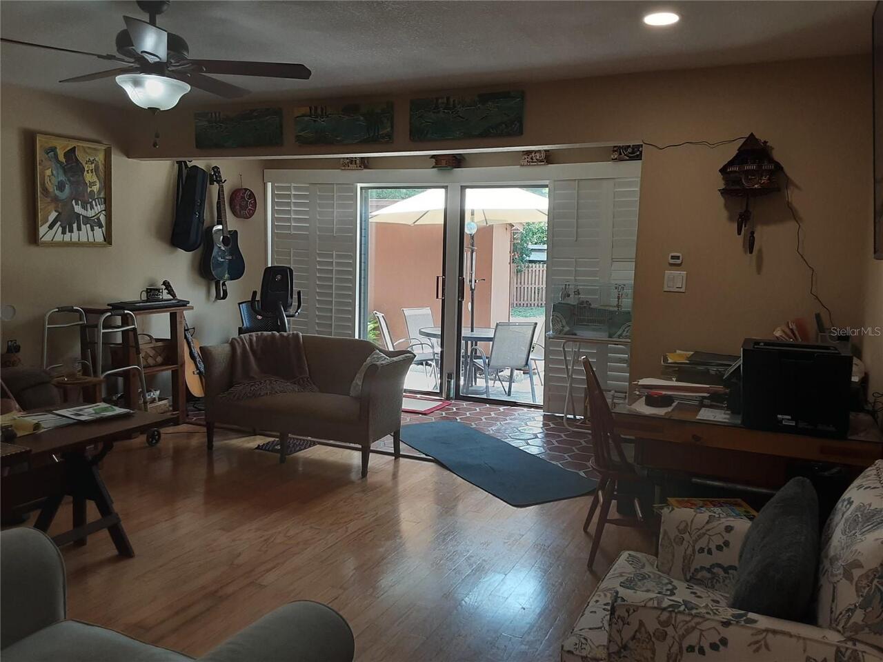 Listing Photo 8