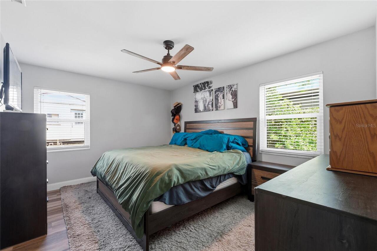 Listing Photo 16