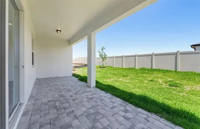 Listing Photo 16