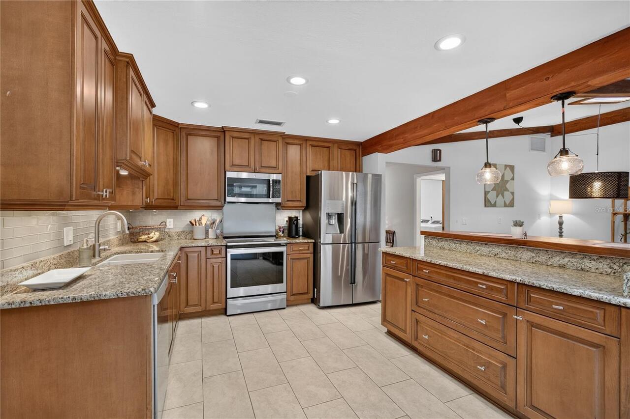Listing Photo 8