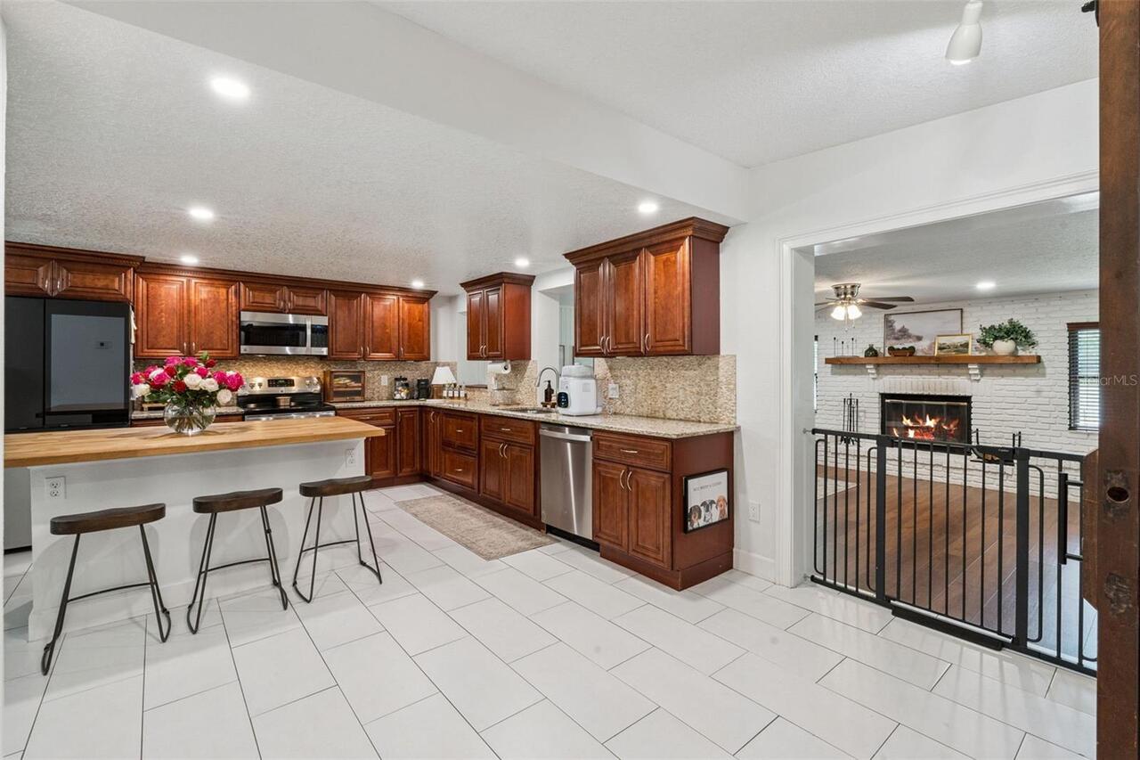 Listing Photo 11