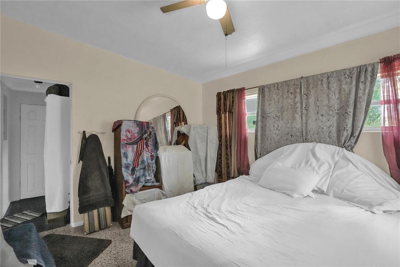 Listing Photo 6