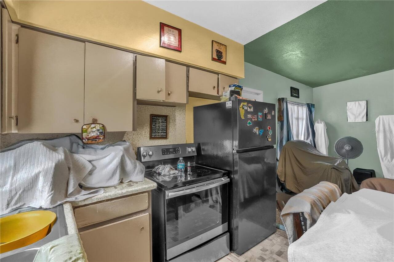 Listing Photo 9
