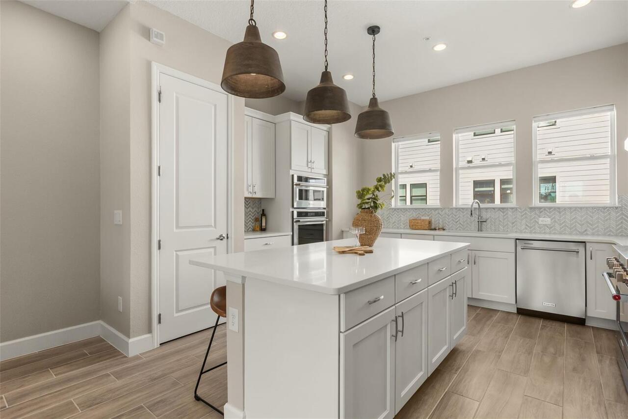 Listing Photo 11