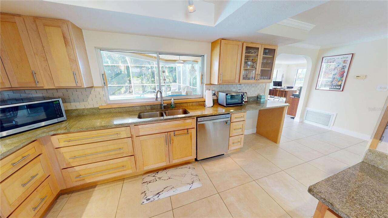 Listing Photo 9