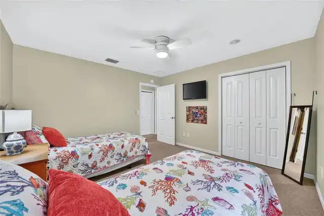 Listing Photo 32
