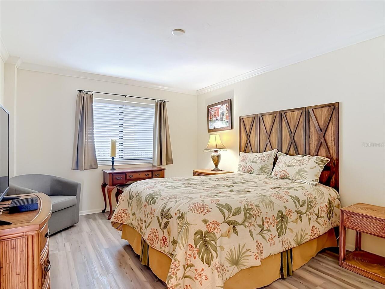 Listing Photo 24