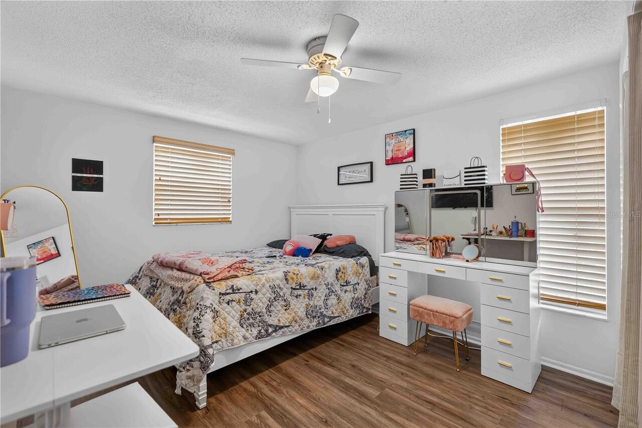 Listing Photo 14