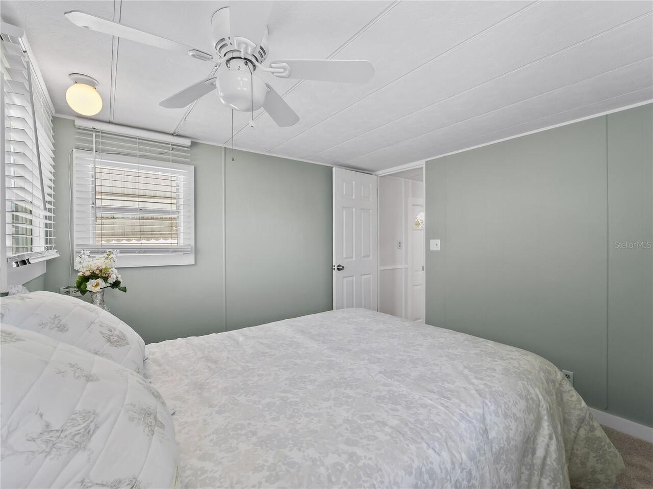 Listing Photo 11