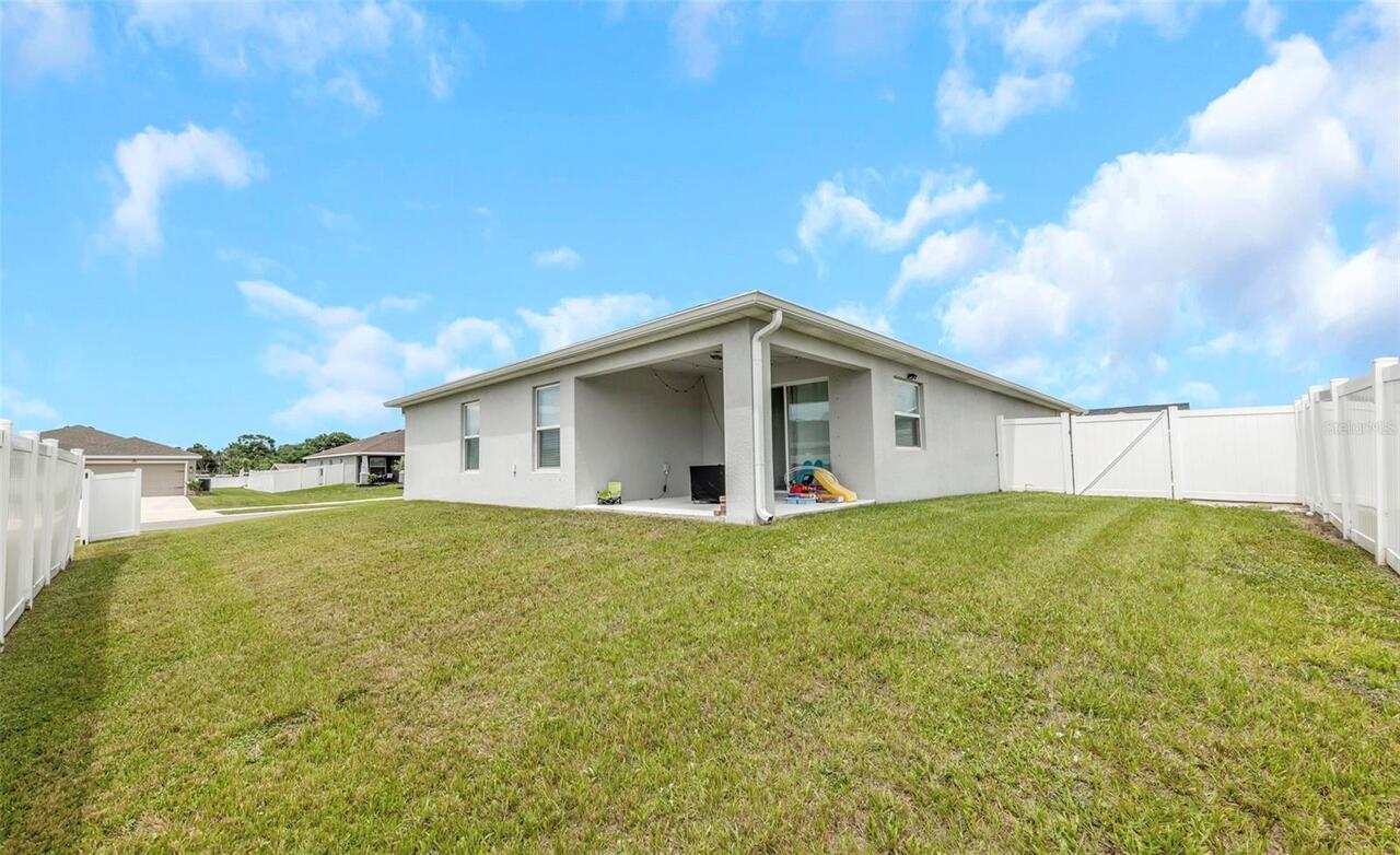 Listing Photo 10
