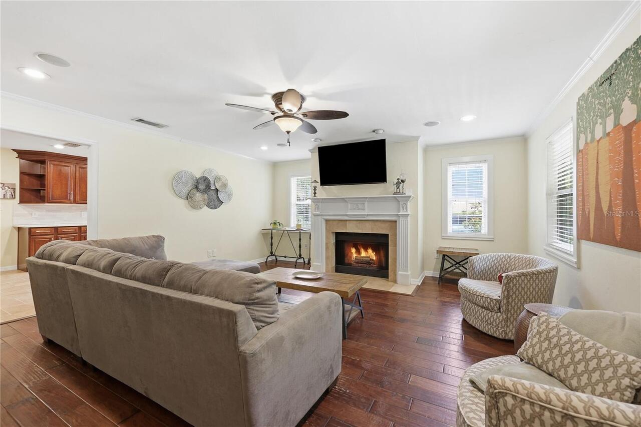 Listing Photo 10