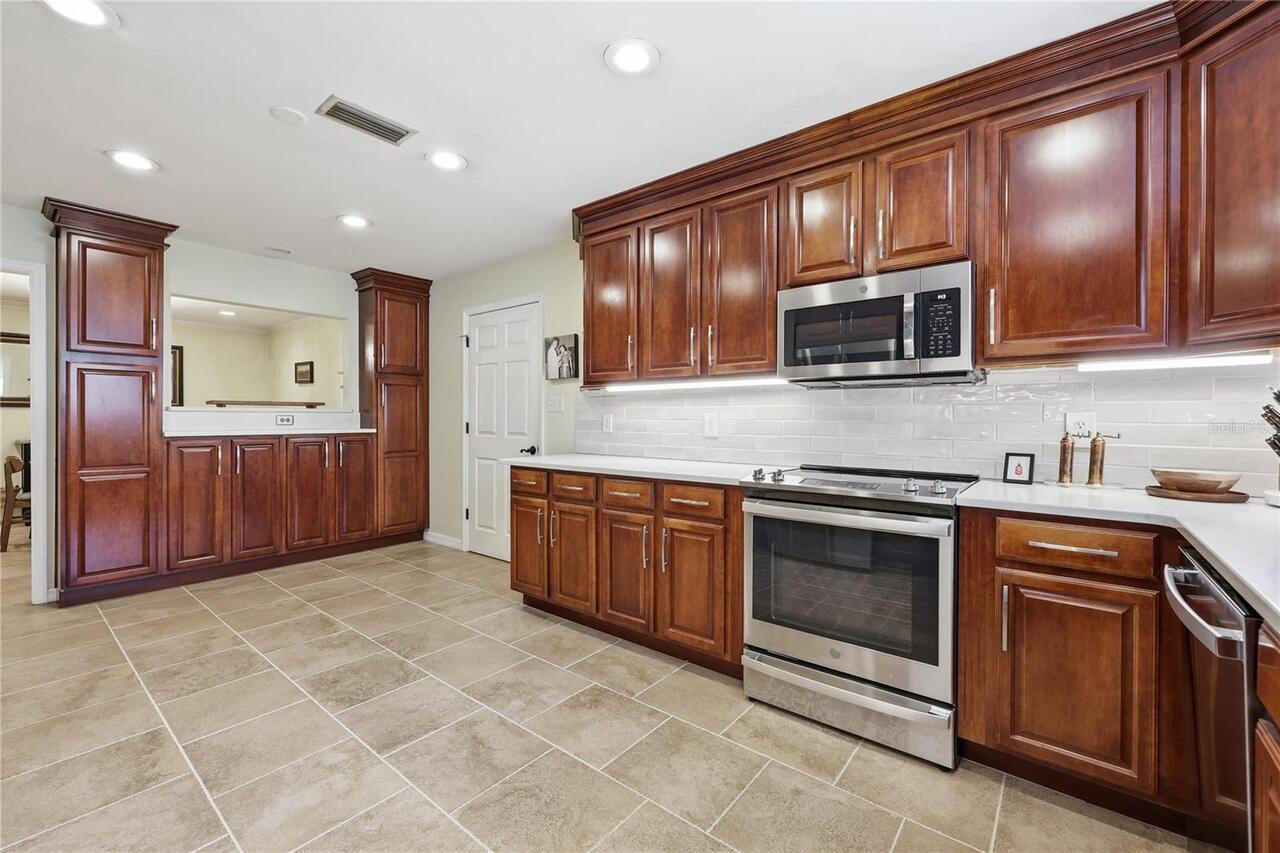 Listing Photo 16