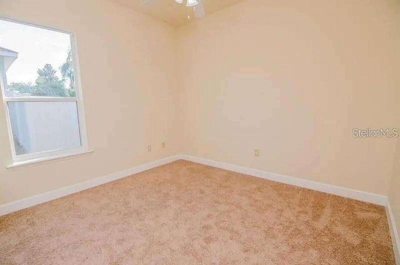 Listing Photo 9